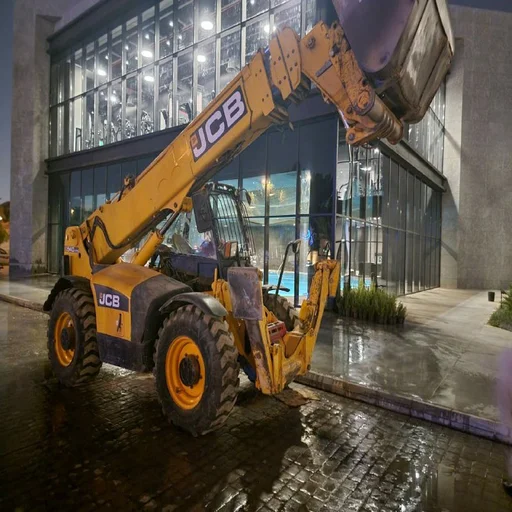 تأجير رافعة تلسكوبية تليهندر